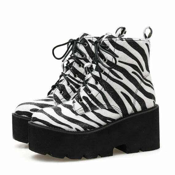 Call of the Wild Y2K Platform Boots for Grunge and Coquette Aesthetic