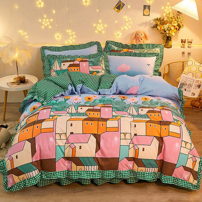 Cozy Old Town Bedding Set for Y2K Aesthetic Home Decor 🏡