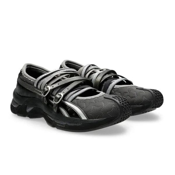 Cyber Noir Reflective Sneakers for Y2K Aesthetic and Grunge Style