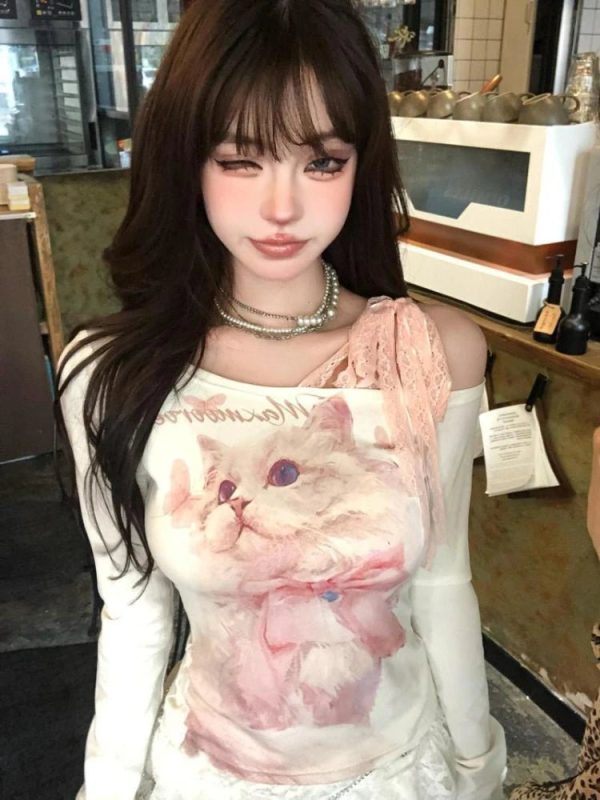 Dreamy Feline Graphic Top - Y2K Aesthetic Cute Hoodie for Cozy Vibes