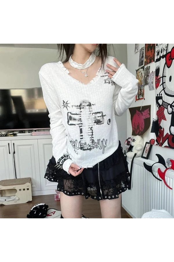 Goblincore Off-Shoulder Grunge Aesthetic Sweater for Y2K Style Lovers