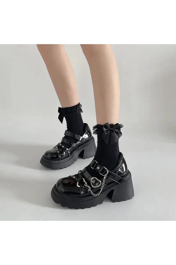 Midnight Heart Chain Platform Shoes - Y2K Aesthetic Grunge Style Footwear