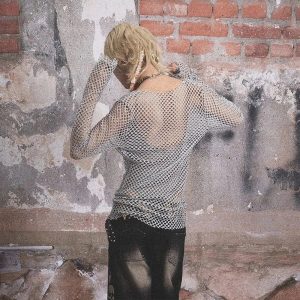 Urban Edge Fishnet Top: Y2K Grunge Aesthetic for Trendy Outfits