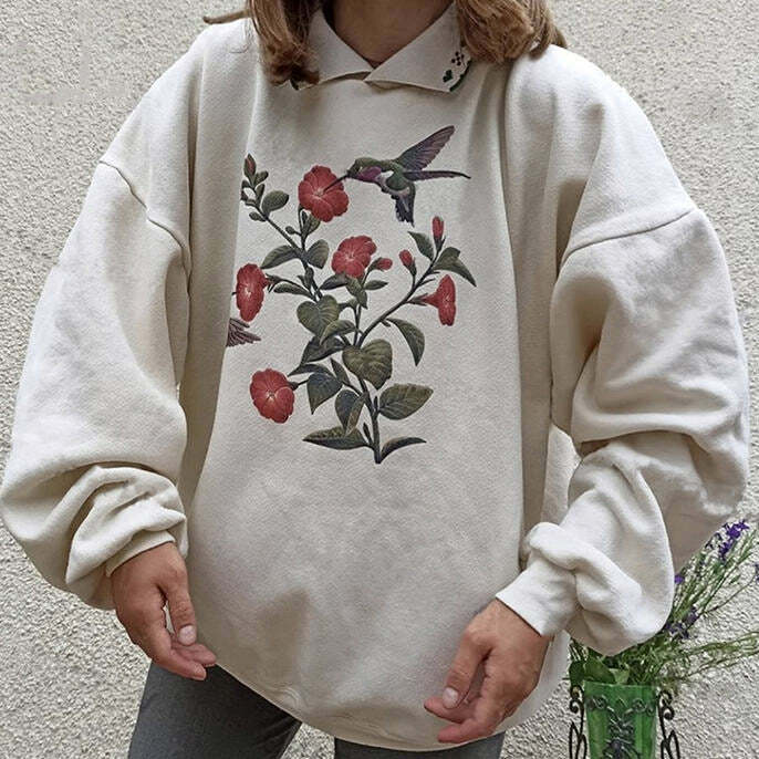 Vintage Hummingbird Sweatshirt - Y2K Aesthetic Comfy Hoodie for Fall