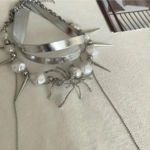 Y2K Aesthetic Spider Queen Pearl Spike Choker for Grunge & Coquette Style