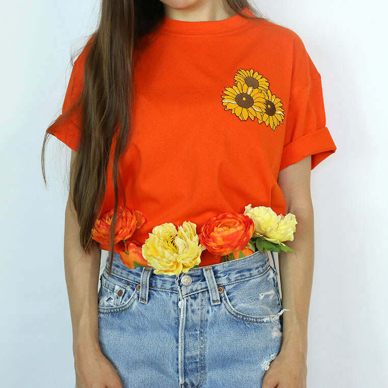 Y2K Aesthetic Sunflower T-Shirt for Cute and Comfy Outfits