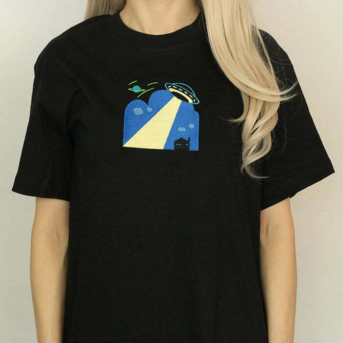 Y2K Alien Contact T-Shirt - Retro Aesthetic Tee for Trendy Outfits