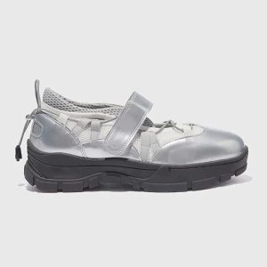 Y2K Grunge Strap Sneakers for Trendy Aesthetic Outfits