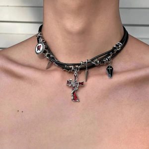 Y2K Spiked Heart Chain Choker for Grunge and Coquette Aesthetic Styles