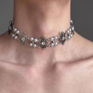 Y2K Spiked Heart Chain Choker for Grunge and Coquette Aesthetic Styles