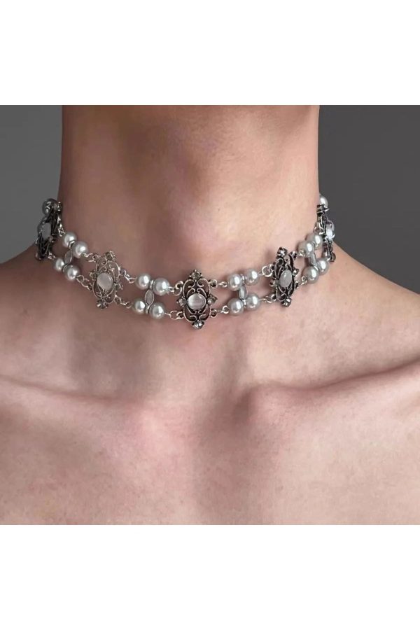 Y2K Spiked Heart Chain Choker for Grunge and Coquette Aesthetic Styles